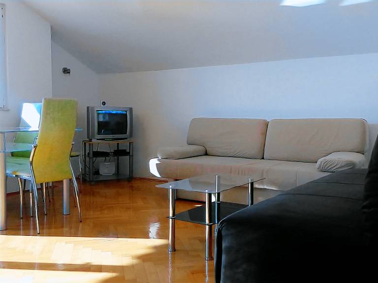 Apartment with terrace & barbecue — photo 5