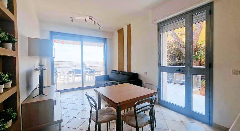 Rental apartment with 2 rooms for 6 persons — photo 3