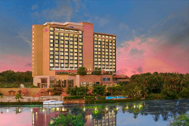 Crowne Plaza Kochi By IHG