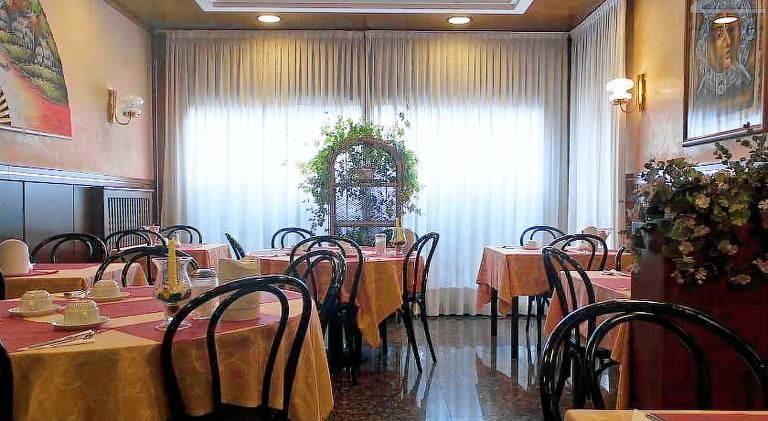 Hotel Roma — photo 2