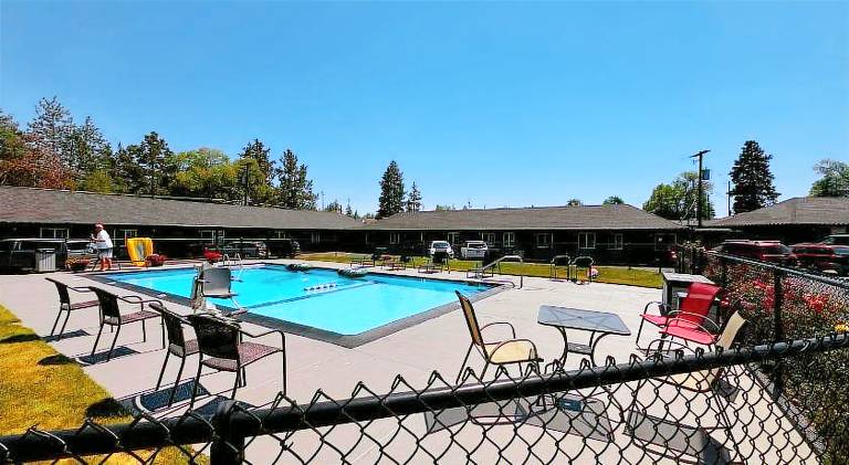 Cascade Lodge - Central Bend Retreat — photo 4