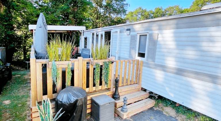 Mobil home camping Paradis du Quinquis in Pontivy