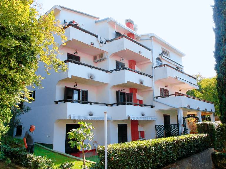 Rental apartment with barbecue — photo 2
