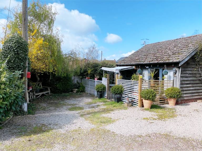 Cottage with garden in Malvern