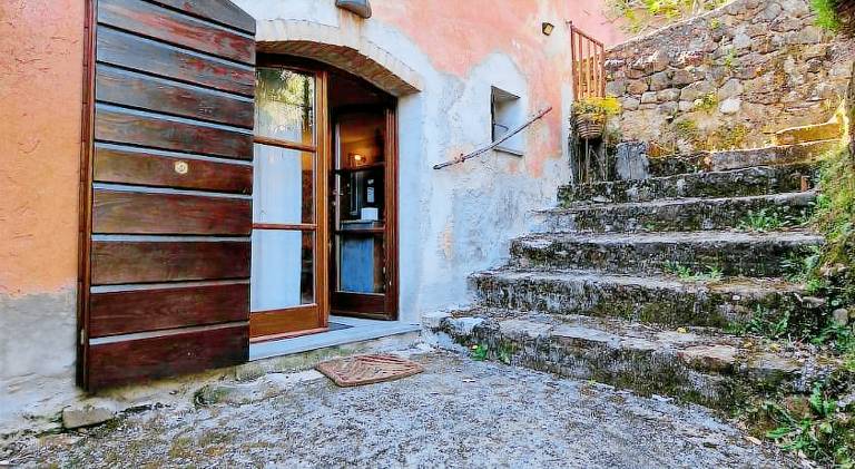Rental apartment | Pet-friendly in Carrara