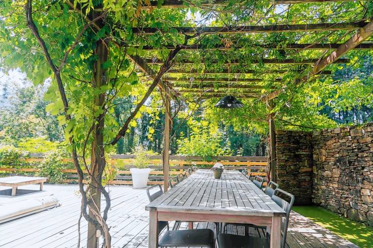 Gite with patio, BBQ & private pool — photo 2