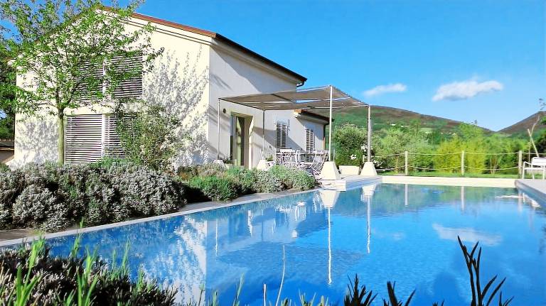 Villa  Sassoferrato