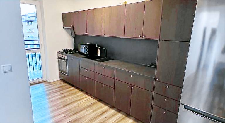 Spacious 3-Bedroom Apartment in the Historic Old Town Parking — photo 3