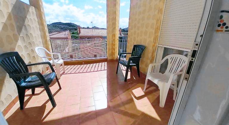 Rental apartment with terrace in Playas