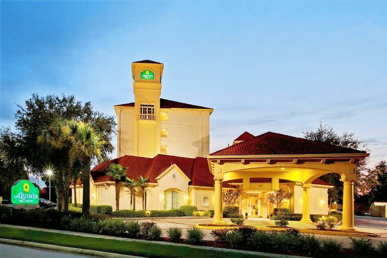La Quinta Inn & Suites by Wyndham Ocala in Ocala, FL