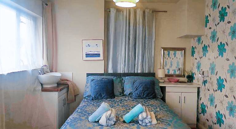 Self Contained Rooms in Central Torquay in Torquay