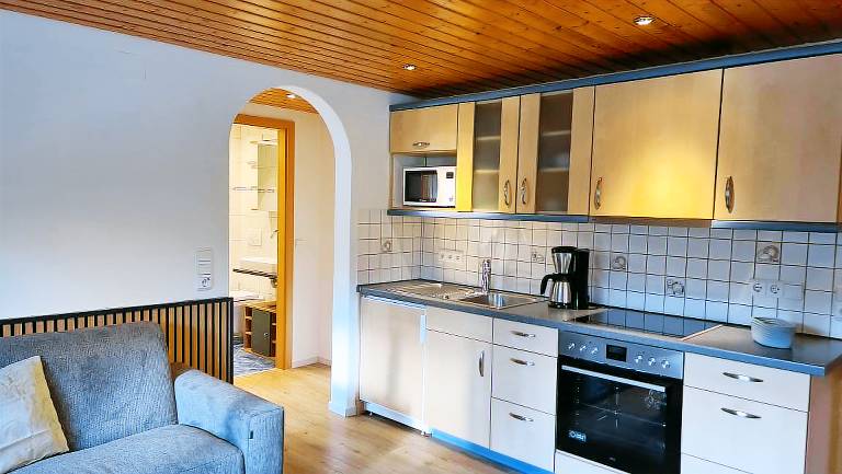 Holiday apartment with patio — photo 4
