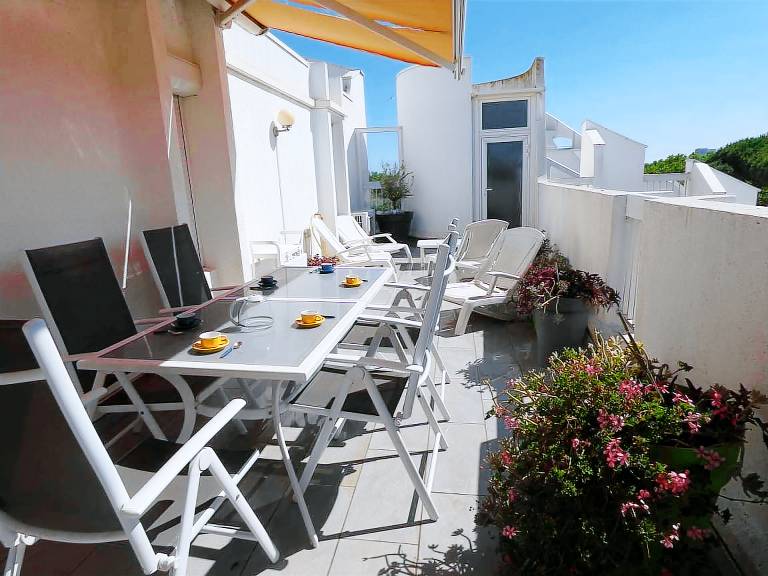 Holiday apartment with 2 rooms for 6 persons — photo 4