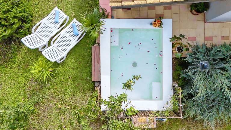 Child-friendly nice villa with barbeque, jacuzzi & private pool | Nature view | Pets allowed — photo 4