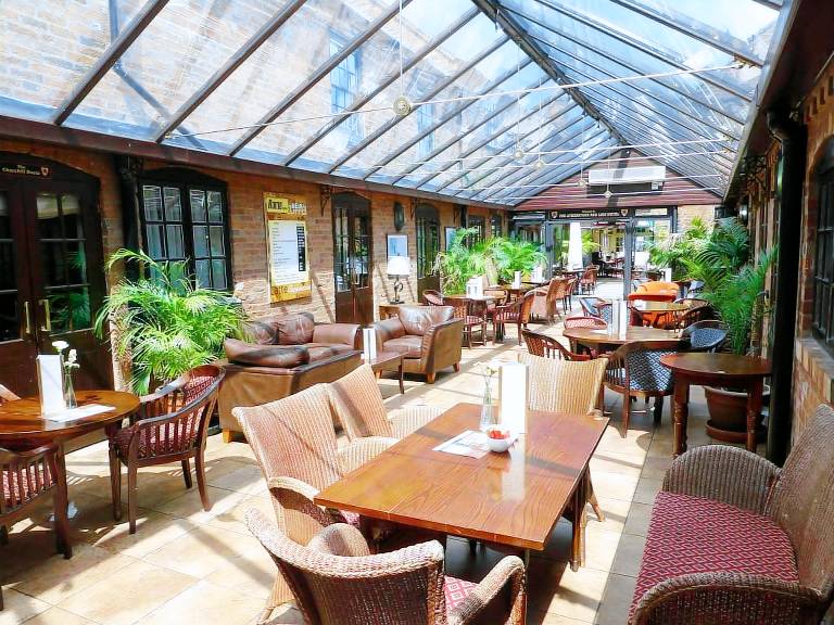 Atherstone Red Lion Hotel in Warwick