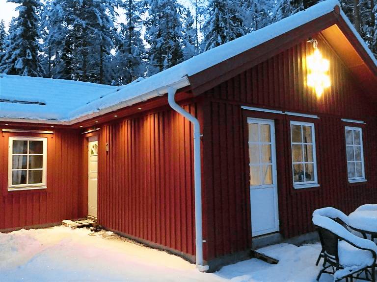 Rental apartment with patio, sauna & barbeque | Perfect for remote work — photo 4