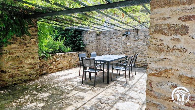 Gite with terrace — photo 4