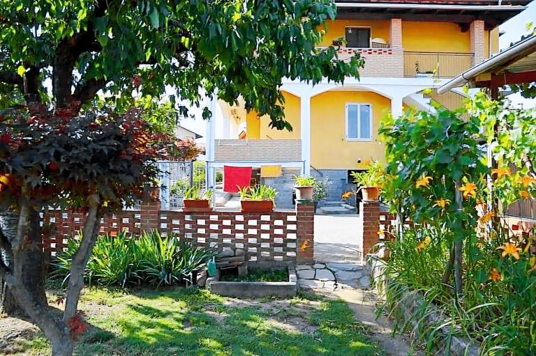 Bed & Breakfast  Valdengo