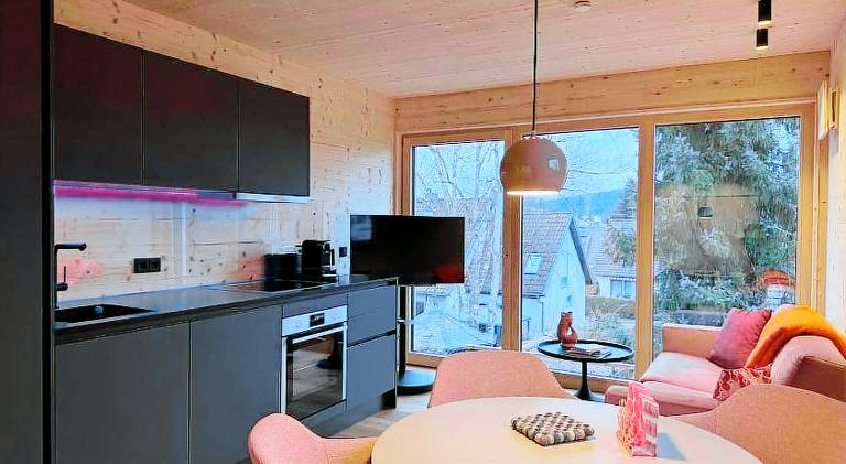 Seeglueck ROSENHOF - naturnah Wohnen im Holz100-Vollholzhaus mit Whirlpool und Garten — photo 4