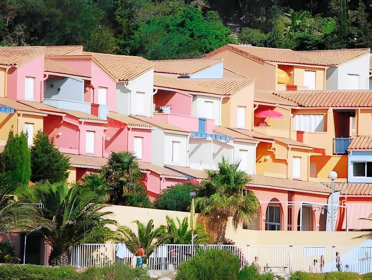 Lagrange Grand Bleu Vacances – Residence Le Village des Aloes in Port-Vendres