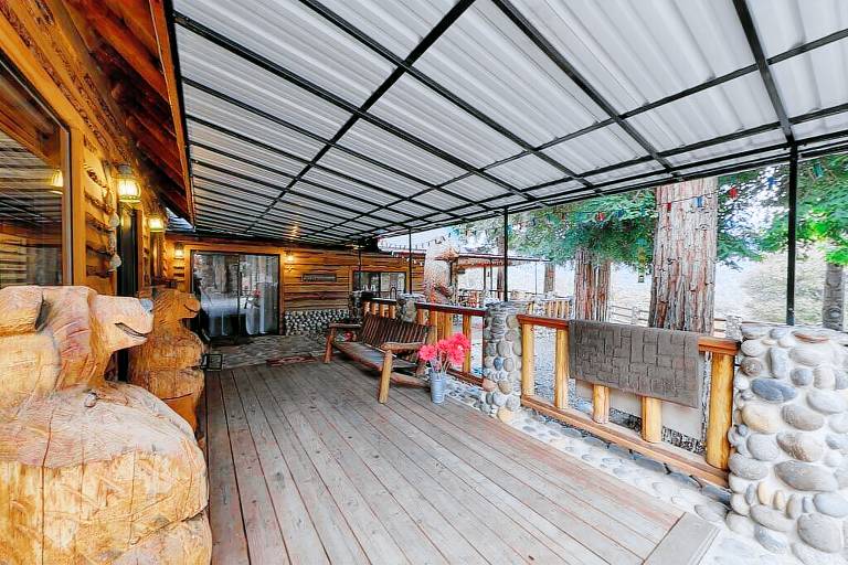 Cabin Oakhurst