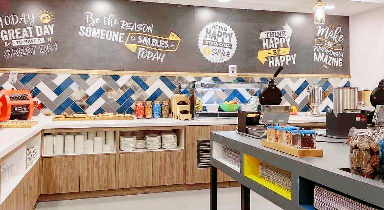 Hampton by Hilton London Luton Airport — photo 5