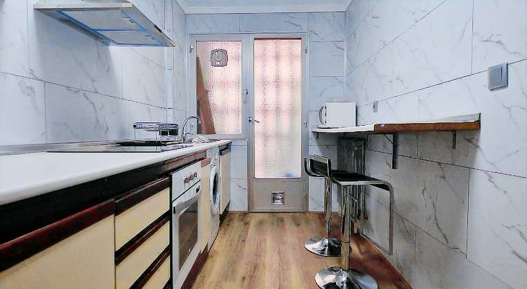 Ample rental apartment | Near Plaza Mayor | Good for workation | Dogs allowed — photo 3