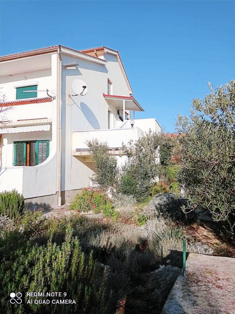 Holiday apartment mit Klimaanlage — photo 4