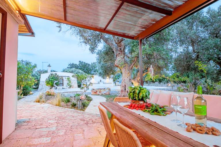 Vacation home with grill, yard & patio | Pool view — photo 3