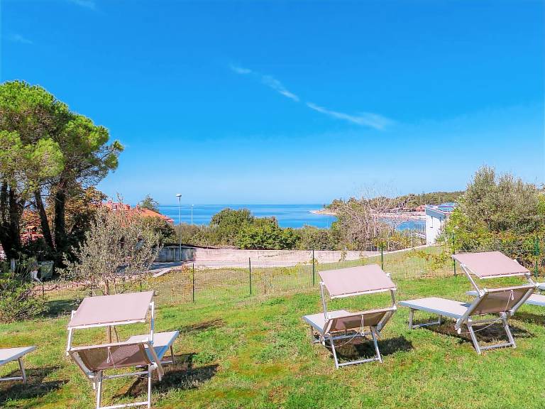 House with BBQ, sauna & terrace | Sea view | Pets allowed — photo 2