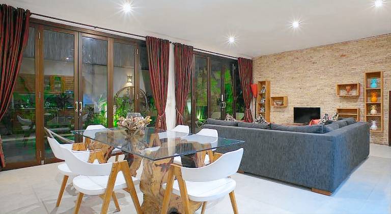Villa with pool | Pets allowed — photo 5