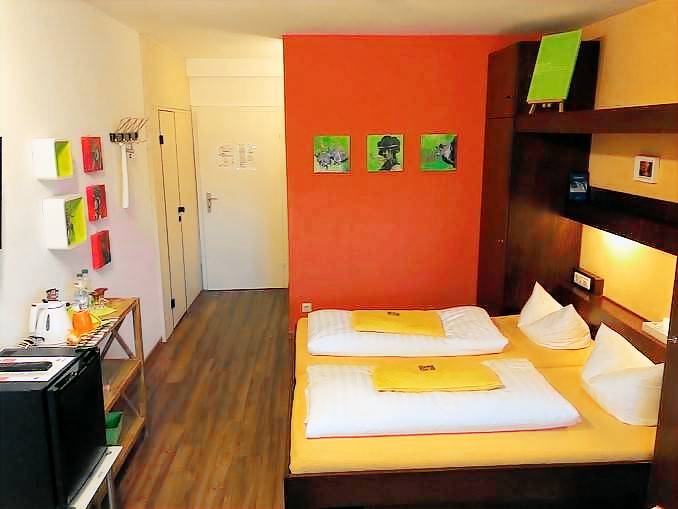 Doppelzimmer Basic 20 qm mit Balkon