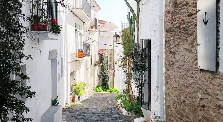 Planta baja centro Cadaques — photo 3