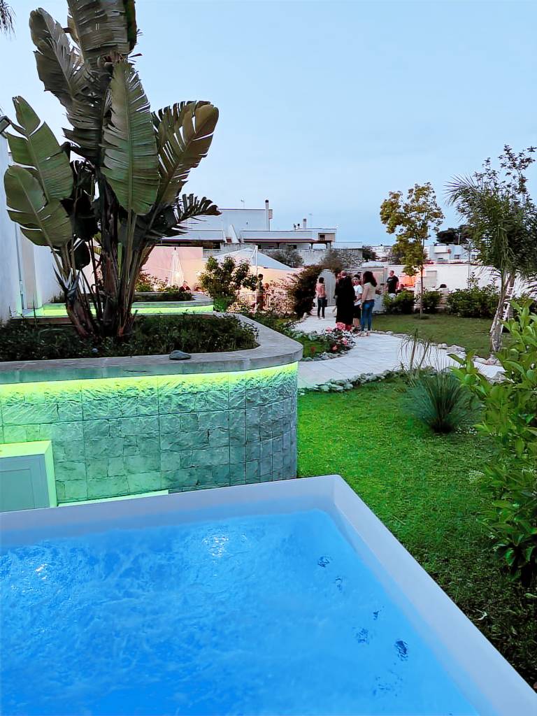 Villa with jacuzzi, yard & BBQ | Nature view — photo 4