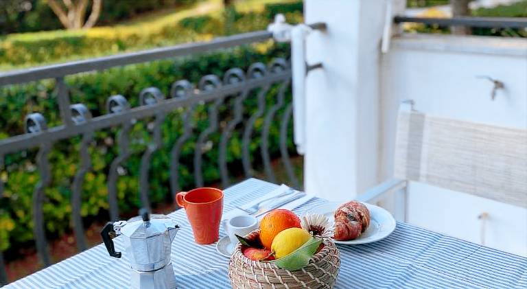 Holiday apartment with 2 rooms for 6 persons — photo 4
