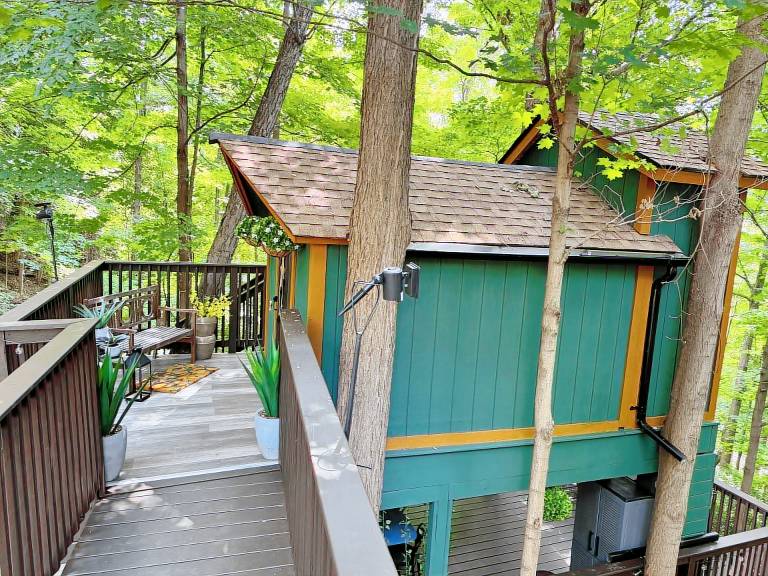Cabin Danbury