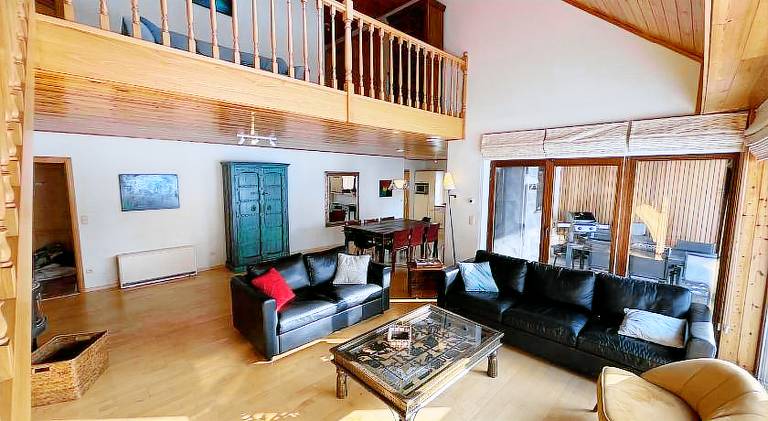 Ample villa with jacuzzi | Pets are welcome — photo 2