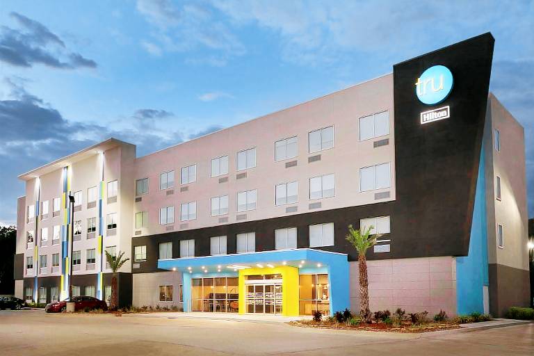 Tru by Hilton Lake Charles — photo 3