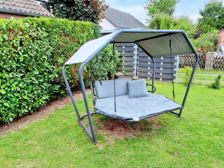 Vacation home with barbecue, patio & yard — photo 3