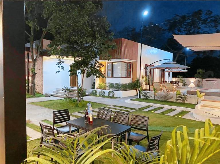Villa  Sapang Bato