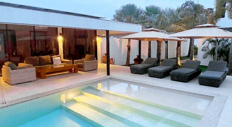 Villa with pool in Rawai