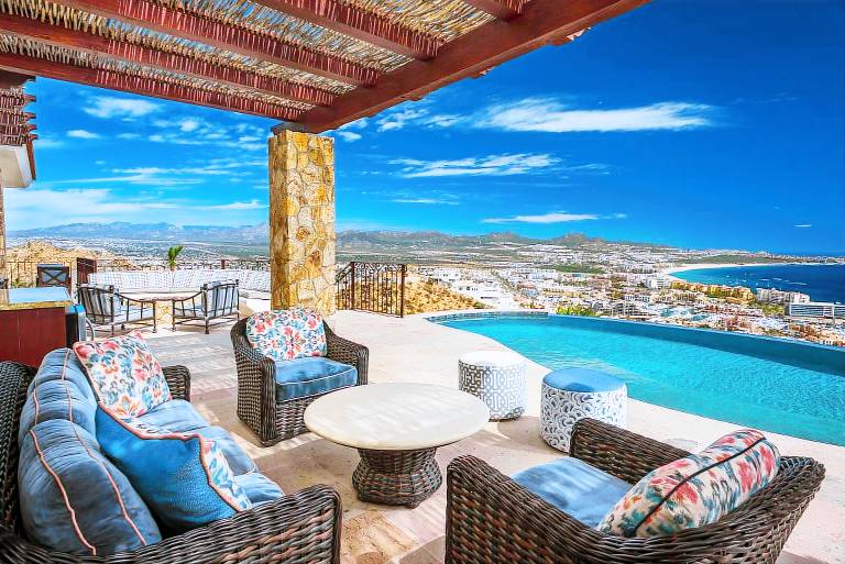 Family-friendly nice villa with private pool, jacuzzi & barbeque | Beach view | Dogs allowed — photo 3