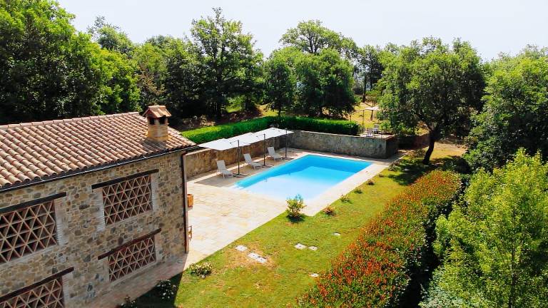 Historic villa with pool in Umbrian hills in Umbertide