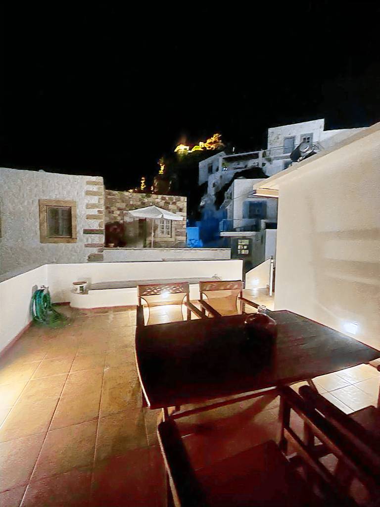 Fully equipped house with garden, grill & fast internet | City view | Close to the beach | Dogs allowed in Patmos