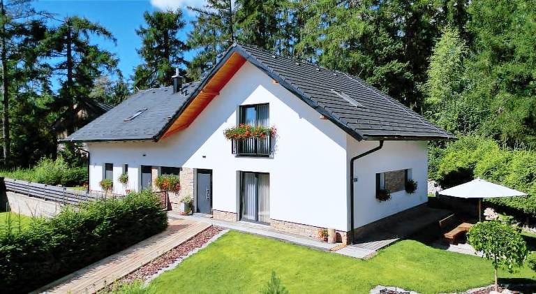 Charming apartment with garden & patio | Pets are welcome in Stara Lesna
