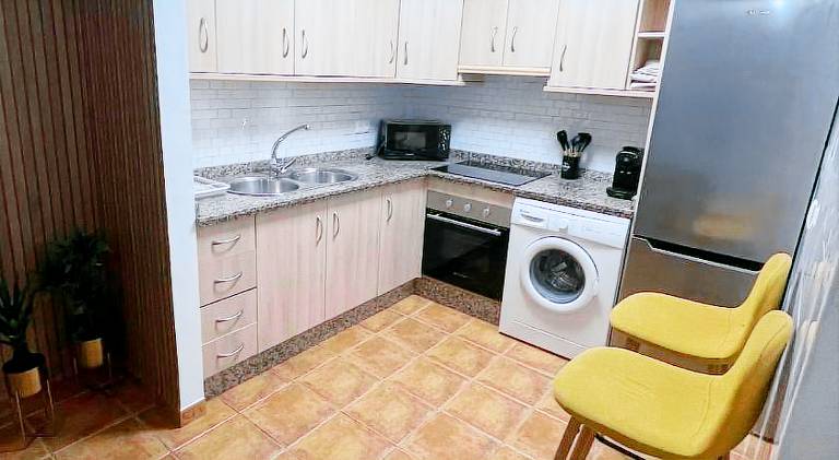 Holiday apartment with terrace | Near Tajo de Ronda | Perfect for remote work | Pets are welcome — photo 5