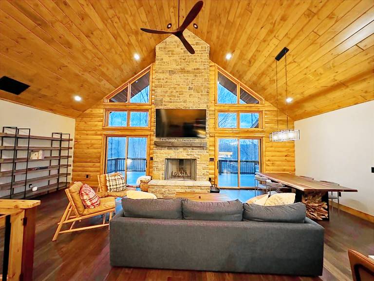 Cabin Columbus