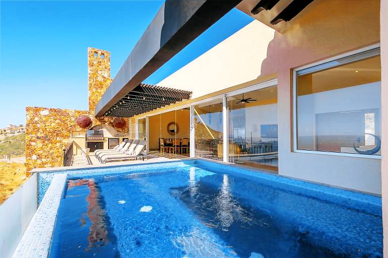 Villa Pedregal