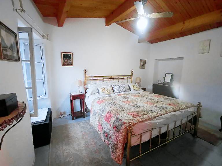 House  Ceriana