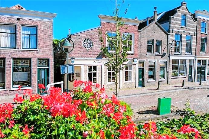 Bed & Breakfast  Reeuwijkse Plassen